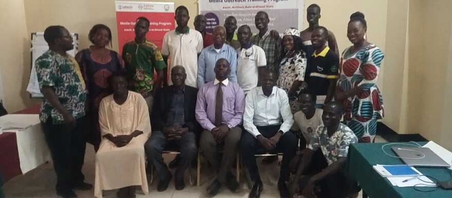 AMDISS, journalists, and government officials have taken a group photo at Aweil Grand Hotel on 16th March 2023. [Photo: Radio Tamazuj]