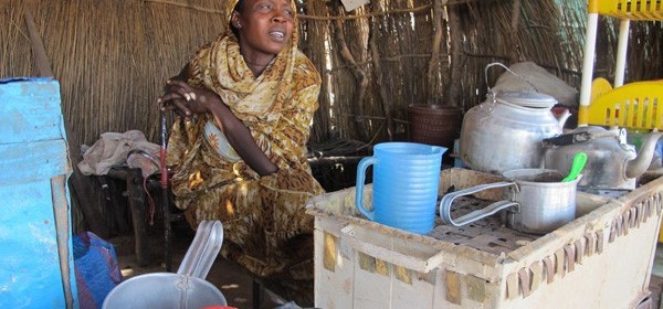 File photo: A woman selling tea in the village of Goli in northern Abyei (Enough Project / Amanda Hsiao)