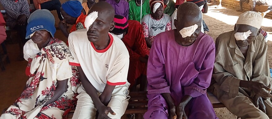 The newly operated eye patients in Aweil, Northern Bahr el Ghazal State on 06 December 2022. [Photo: Radio Tamazuj)
