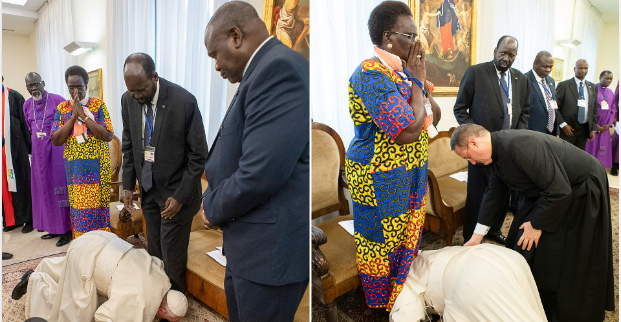 The pope kissing the feet of South Sudan's leaders. (File photo)