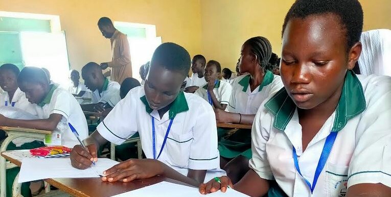 Pupils sitting examinations at Buluk Primary School in Juba. (Photo: Radio Tamazuj)