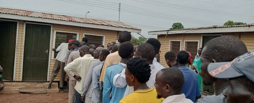 Registration process for South Sudanese returnees and Sudanese refugees at the Relief and Rehabilitation Commission (RRC) in Lakes State in July 2023 (File photo: Radio Tamazuj)