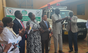 Gov’t gives refugee commission equipment to implement activities