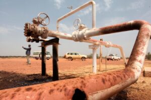 Sudan prepares to halt South Sudan oil experts