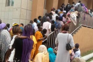 توافد مرضى العيون لمستشفى جوبا التعليمي عقب إطلاق حملة علاج مجانية