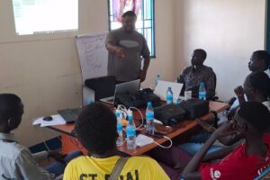 Radio Jonglei staff learn peace reporting while off-air