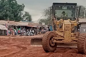 Rumbek municipality launches road rehabilitation project in local market