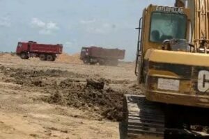 Exclusive: $300 mln Akon airport project halted over quality issues