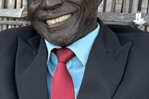 الموت يغيب محافظ مقاطعة ماكال‎