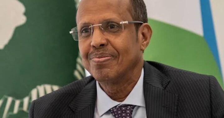 رئيس مفوضية الاتحاد الأفريقي يحذر من تدهور الأوضاع في جنوب السودان ويدعو لحماية اتفاق السلام