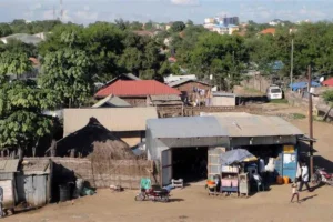 الهدوء يعود إلى قرية “ميريكيو” بعد اشتباكات دموية في معسكرات الماشية