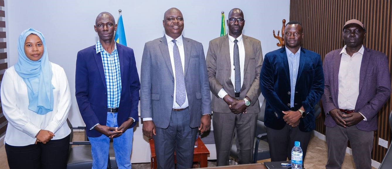 Governor Adil backs cancer advocacy, pledges state centre