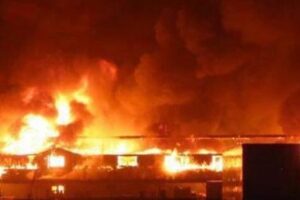 حريق هائل يلتهم سوق مدينة “قوقريال” ويخلف خسائر فادحة