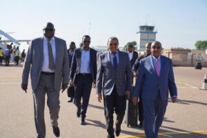 كيكويتي يبدأ مهمة “كسر الجمود” في جوبا وسط أجندة مكثفة وتحذيرات من إقصاء المعارضة