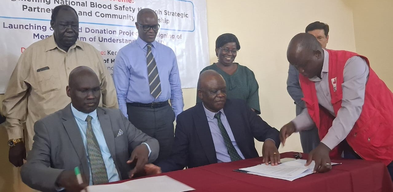 Health ministry signs deal with Red Cross to tackle blood shortages