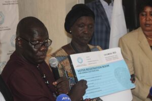 Election commission unveils voter registration book