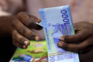 السلطات الأمنية توقف وكالات التحويلات المالية في الضعين