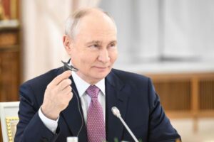 Putin raises Russian scholarship quota for South Sudanese students to 40