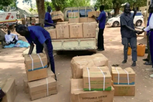 W. Bahr el Ghazal governor donates medicine to Lakes State